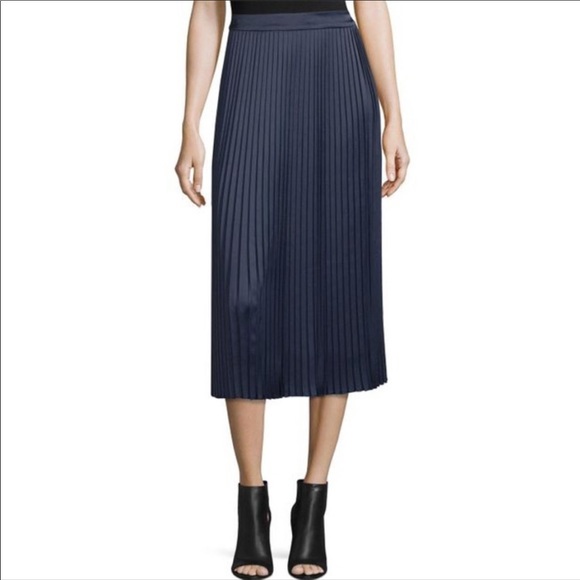 Elizabeth and James Pleated Skirt - Picture 4 of 8